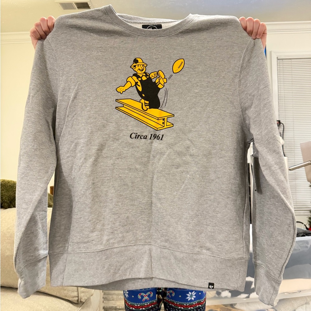 Vintage Graphic Gray Crewneck Sweater
